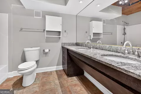Bath - 10 James St #2C, Hampton, GA 30228 photo 1 of 4