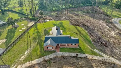 407 Westgreen Rd, Douglas, GA 31533