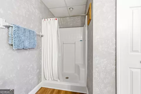 Bath - 401 Herrin Rd, Cornelia, GA 30531 photo 7 of 11