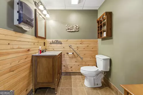 Bath - 401 Herrin Rd, Cornelia, GA 30531 photo 11 of 11