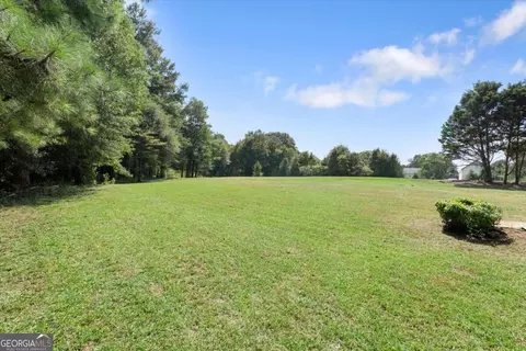 Exterior - 125 Kevins Dr, Hampton, GA 30228 photo 6 of 9