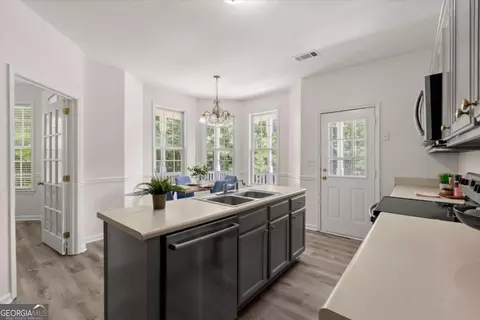 Kitchen - 125 Kevins Dr, Hampton, GA 30228 photo 3 of 4
