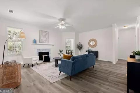 Living - 125 Kevins Dr, Hampton, GA 30228 photo 1 of 3