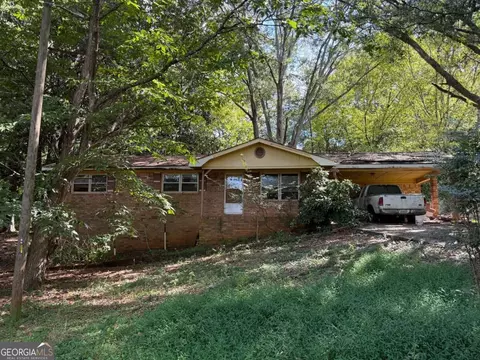 17 S Trl, Dallas, GA 30157