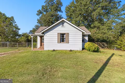 108 Maple St, Valley, AL 36854
