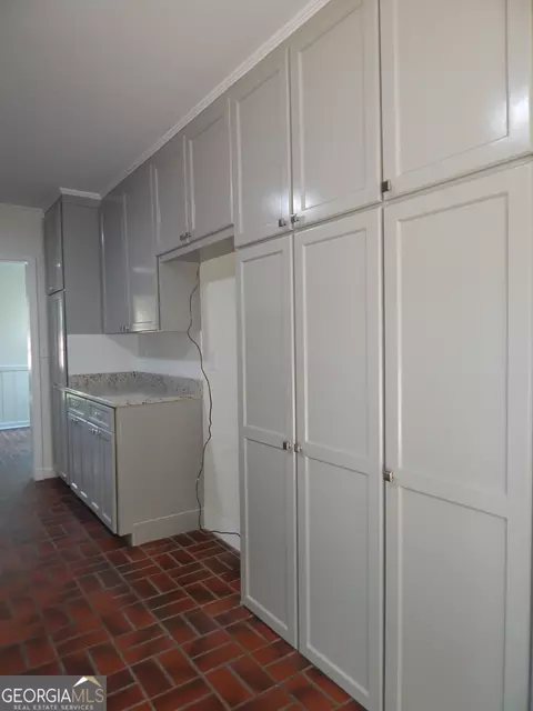 Kitchen - 887 Cameron Mill Rd, Lagrange, GA 30240 photo 5 of 5