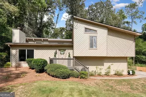 1755 Jody Dr NE, Marietta, GA 30066