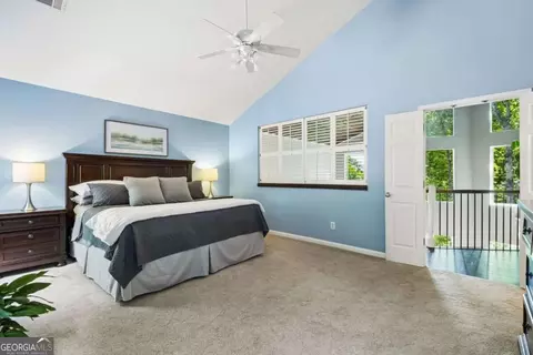 Bedroom - 3452 Point View Cir, Gainesville, GA 30506 photo 3 of 9