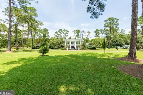 Exterior - 335 Main St, Barwick, GA 31720 photo 25 of 28