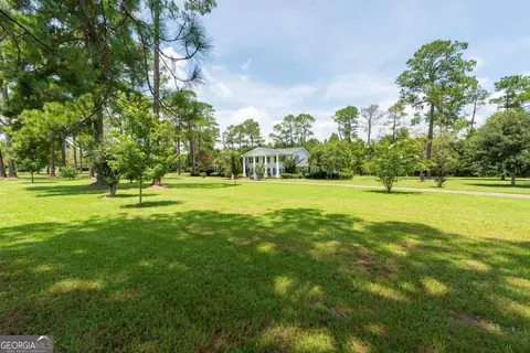 Exterior - 335 Main St, Barwick, GA 31720 photo 26 of 28