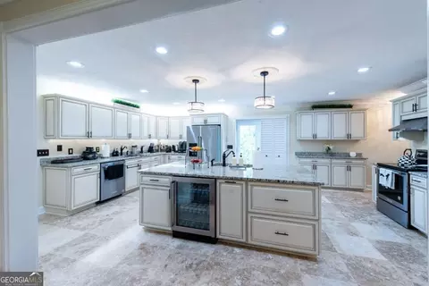 Kitchen - 335 Main St, Barwick, GA 31720 photo 1 of 3