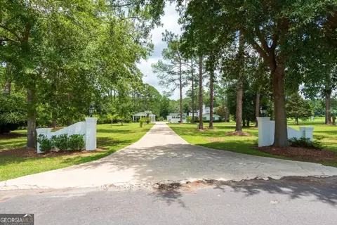 Exterior - 335 Main St, Barwick, GA 31720 photo 21 of 28