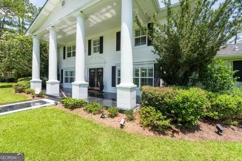 Exterior - 335 Main St, Barwick, GA 31720 photo 3 of 28