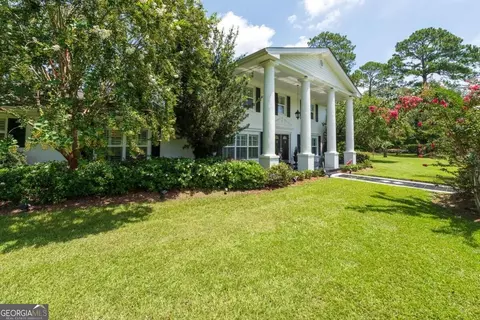 Exterior - 335 Main St, Barwick, GA 31720 photo 27 of 28