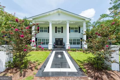 335 Main St, Barwick, GA 31720