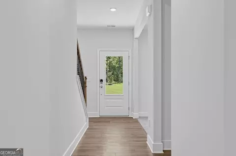 Entry Way - 446 Panther Creek Ln, Jackson, GA 30233 photo 2 of 6