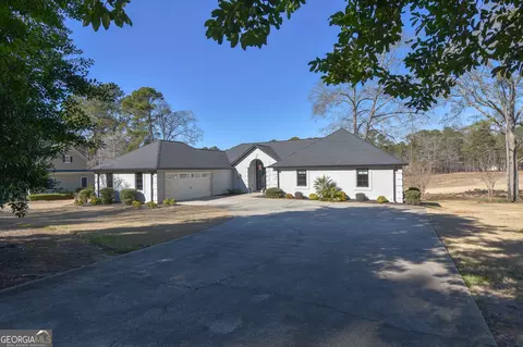 1091 Fairway Ridge Rd, Greensboro, GA 30642