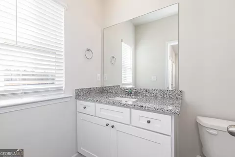 Bath - 204 Rooker Dr, Lagrange, GA 30241 photo 2 of 6