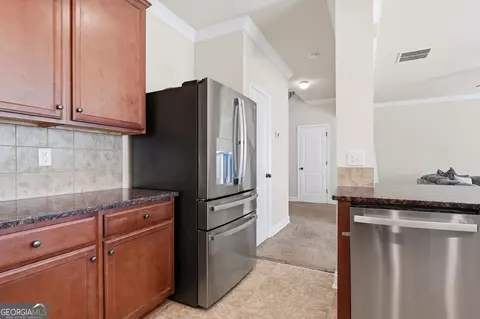Kitchen - 1422 Stone Ridge Ct, Hampton, GA 30228 photo 3 of 5