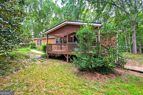81 Woodland Ct, Jefferson, GA 30549