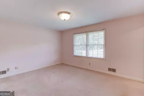 Bedroom - 67 Elder Dr, Jefferson, GA 30549 photo 1 of 8