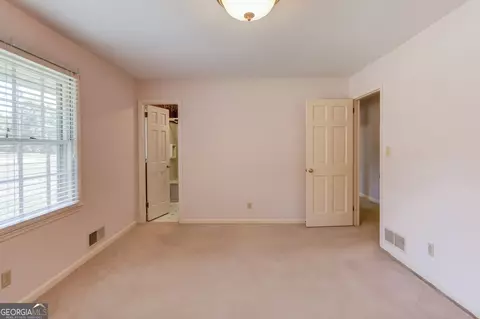 Bedroom - 67 Elder Dr, Jefferson, GA 30549 photo 2 of 8