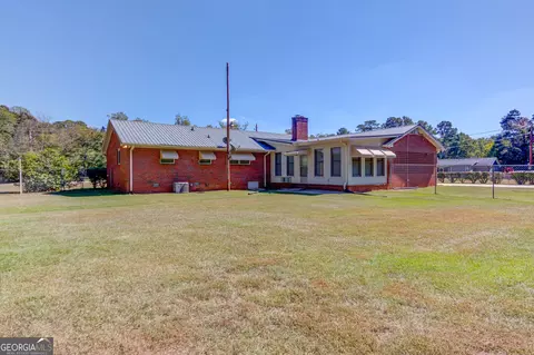 Exterior - 67 Elder Dr, Jefferson, GA 30549 photo 5 of 7