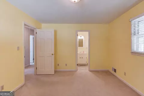 Bedroom - 67 Elder Dr, Jefferson, GA 30549 photo 6 of 8