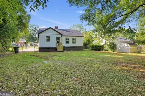 Exterior - 43 E Rountree Rd, Toccoa, GA 30577 photo 6 of 7