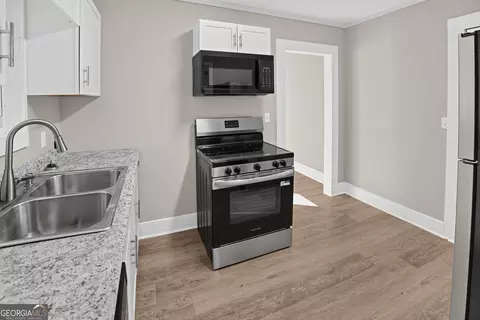 Kitchen - 43 E Rountree Rd, Toccoa, GA 30577 photo 3 of 3