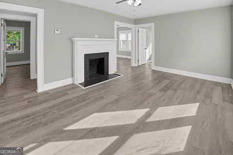 Living - 43 E Rountree Rd, Toccoa, GA 30577 photo 2 of 5