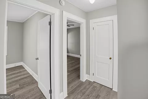 Entry Way - 43 E Rountree Rd, Toccoa, GA 30577 photo 1 of 2