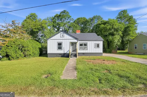 Exterior - 43 E Rountree Rd, Toccoa, GA 30577 photo 2 of 7