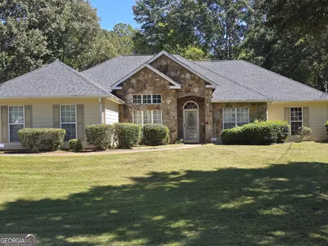 2604 18th Pl, Valley, AL 36854