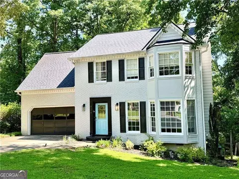926 W Mill Trce NW, Kennesaw, GA 30152