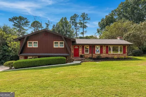 610 Evergreen Dr, Woodstock, GA 30188