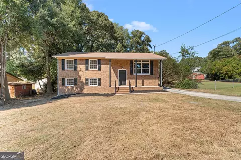 106 Woodridge Dr, Warner Robins, GA 31088