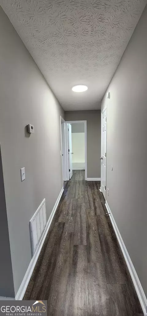 Entry Way - 144-146 W Paces Dr, Athens, GA 30605 photo 1 of 1
