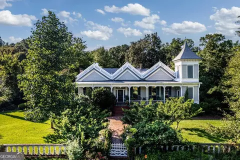 421 N Madison Ave, Eatonton, GA 31024