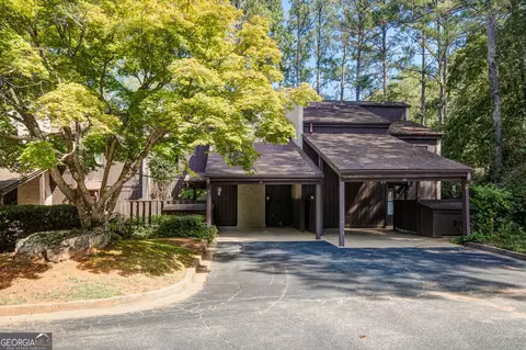 13 Cobblestone Crk, Peachtree City, GA 30269