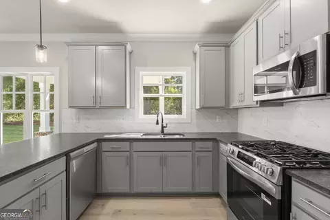 Kitchen - 4290 Brookhaven Dr SE, Covington, GA 30014 photo 1 of 4