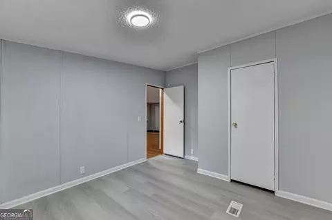 Bedroom - 5500 Hemlock Ct, Lula, GA 30554 photo 6 of 8