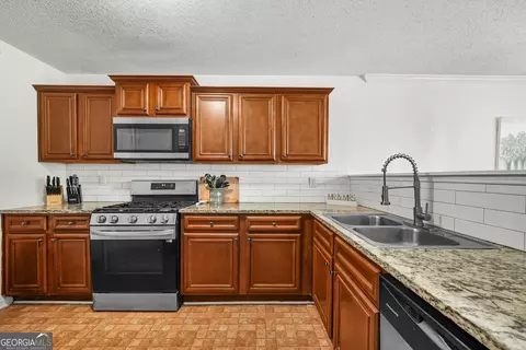 Kitchen - 15 Colser Dr, Covington, GA 30016 photo 1 of 3