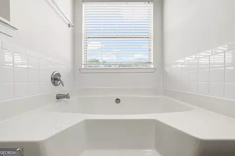 Bath - 15 Colser Dr, Covington, GA 30016 photo 2 of 3