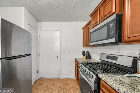 Kitchen - 15 Colser Dr, Covington, GA 30016 photo 3 of 3