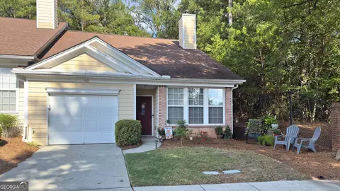 102 Camry Ln, Grayson, GA 30017