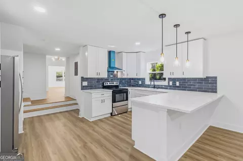 Kitchen - 6089 Evans Dr, Rex, GA 30273 photo 2 of 4