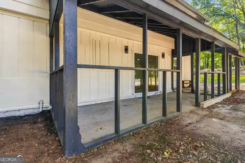 Exterior - 6089 Evans Dr, Rex, GA 30273 photo 9 of 10