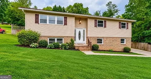 72 Gregory Ln, Lafayette, GA 30728