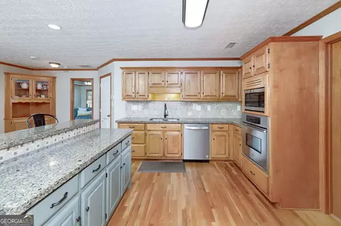 Kitchen - 437 Riverwalk, Mcdonough, GA 30252 photo 3 of 5